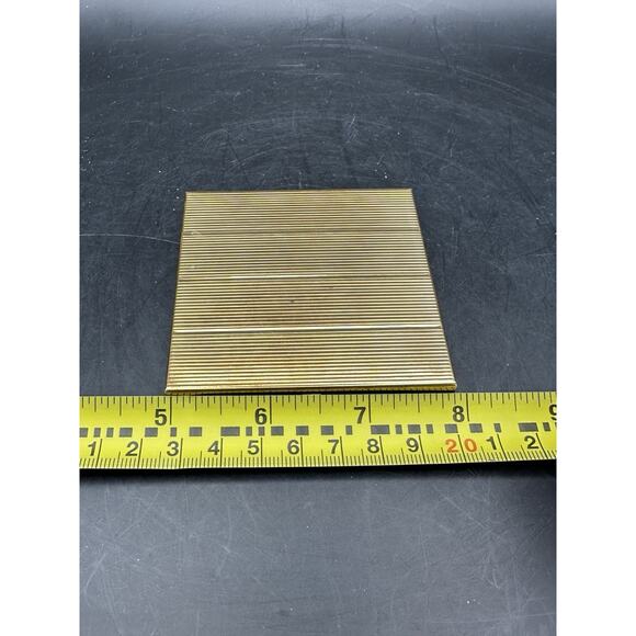 Vintage Volupte 1940's Makeup Compact With Puff Gold Tone Over Brass 3 Inches - Picture 7 of 7